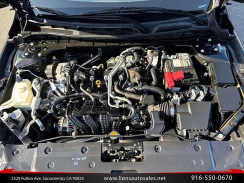 Used 2021 Nissan Altima 2.5 SV FWD image 12