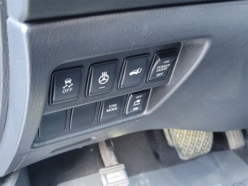 Used 2013 Nissan Pathfinder Platinum w/ Cargo Pkg image 19