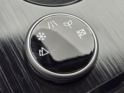 New 2026 Nissan Rogue SV w/ SV Premium Package image 6