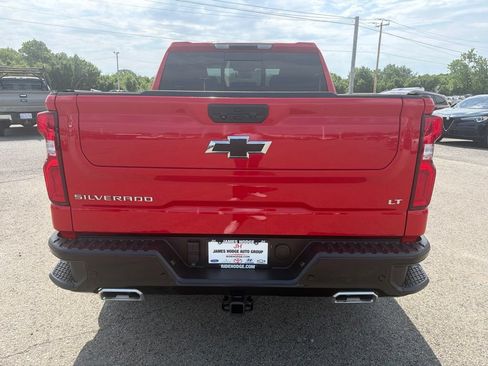 Used 2022 Chevrolet Silverado 1500 LT Trail Boss w/ Convenience Package II AWD/4WD image 6