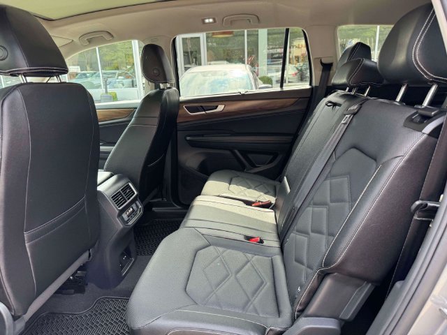 Certified 2026 Volkswagen Atlas SE w/ Panoramic Sunroof Package AWD/4WD image 10
