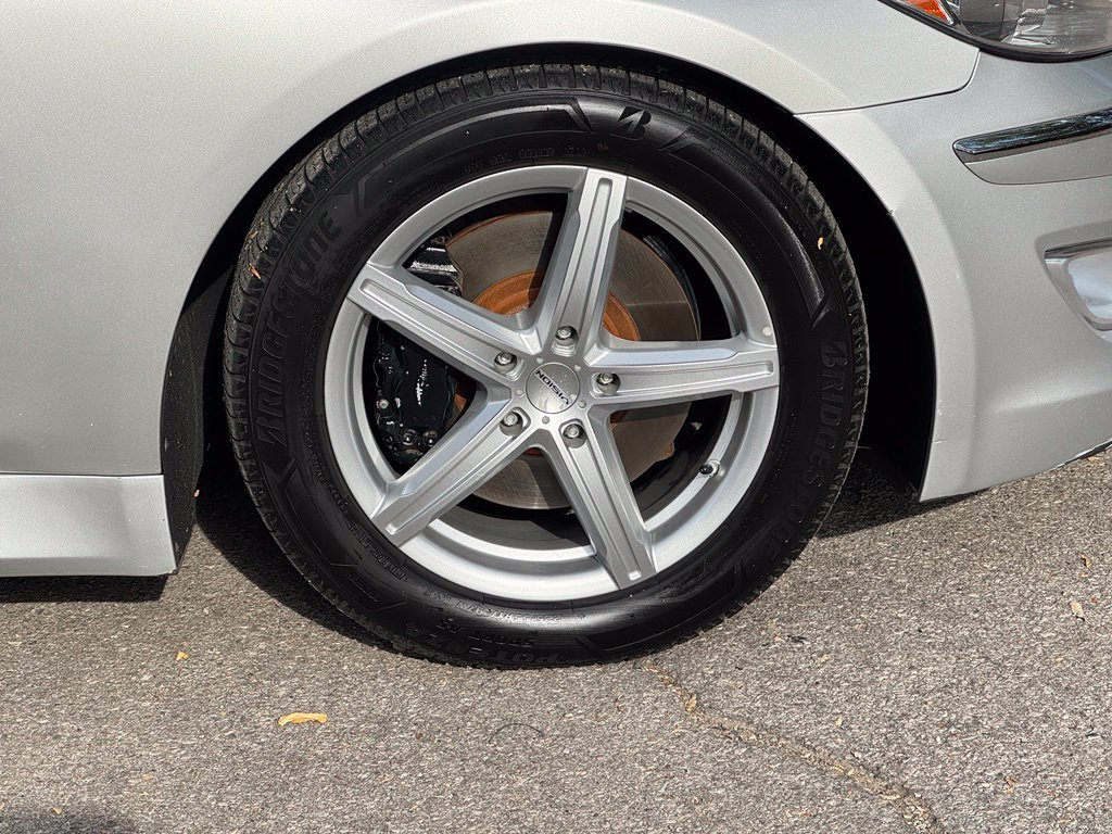 Used 2012 Hyundai Genesis 3.8 RWD image 7
