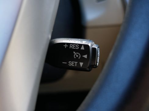 Used 2013 Toyota Prius V Two image 29