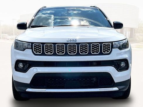 Used 2025 Jeep Compass Limited AWD/4WD image 2