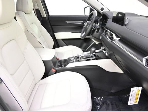 New 2025 MAZDA CX-5 AWD 2.5 S w/ Premium Plus Pkg image 16