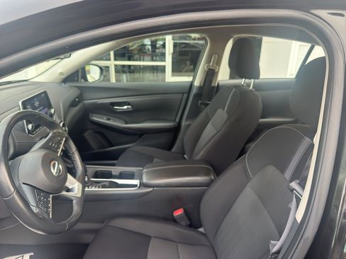 Used 2022 Nissan Sentra SV image 4