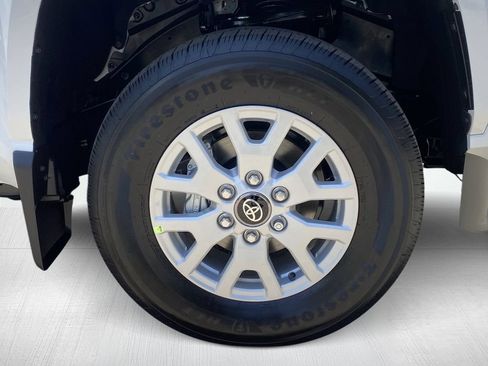 Used 2026 Toyota Tacoma SR5 AWD/4WD image 15