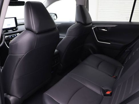 Used 2024 Toyota RAV4 Limited image 11