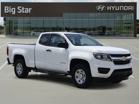 Used 2019 Chevrolet Colorado W/T w/ WT Convenience Package RWD image 6