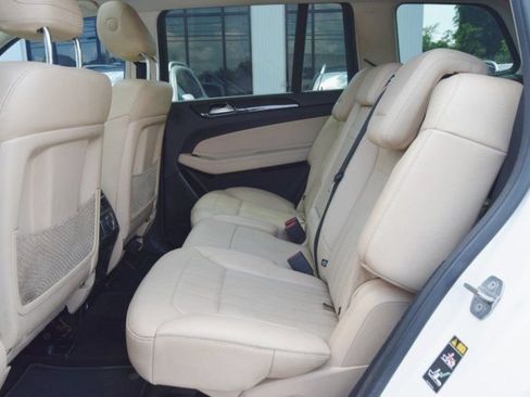 Used 2019 Mercedes-Benz GLS 450 4MATIC image 32