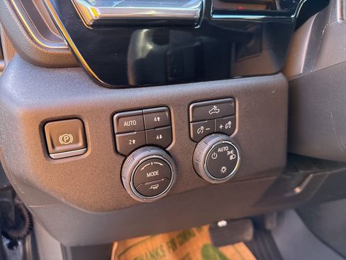 Used 2025 Chevrolet Silverado 1500 LT AWD/4WD image 24