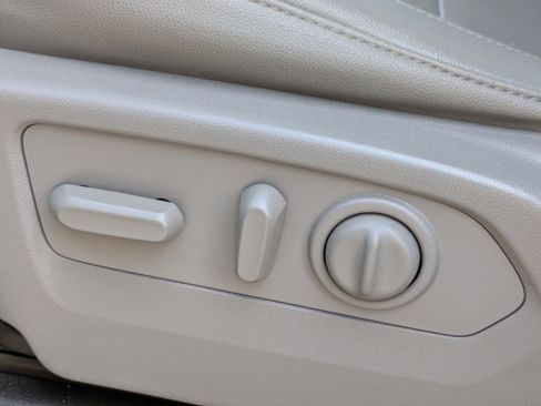 Certified 2022 GMC Sierra 1500 SLT w/ SLT Premium Plus Package image 22