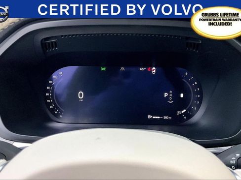 Certified 2023 Volvo XC60 B5 Plus w/ Climate Package image 29