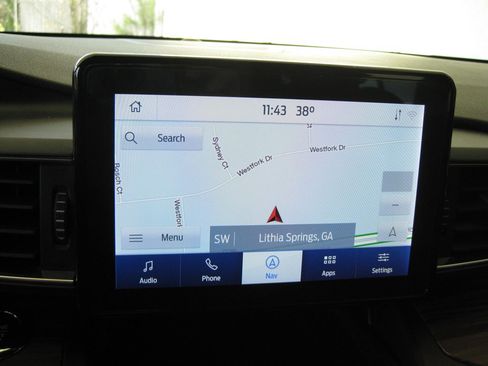 Used 2020 Ford Explorer Limited image 18