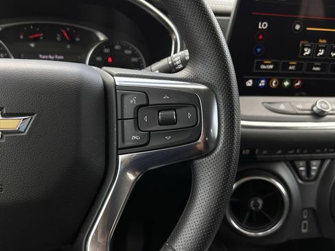 Used 2025 Chevrolet Blazer LT image 15