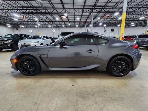 Used 2025 Toyota GR86 Premium RWD image 7
