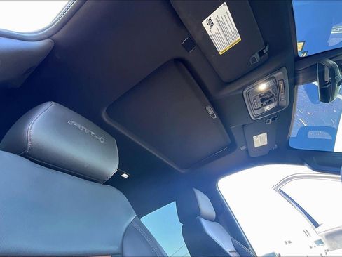Used 2021 GMC Sierra 1500 AT4 w/ AT4 Value Package AWD/4WD image 29