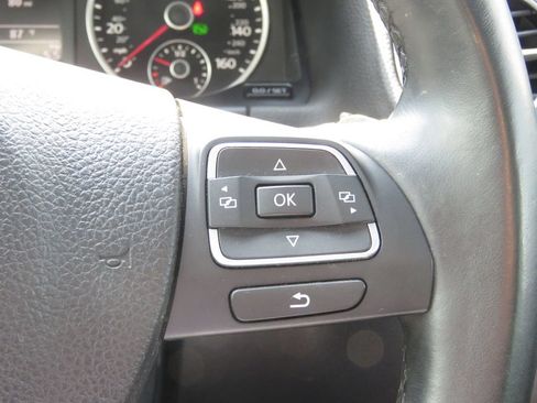 Used 2017 Volkswagen Tiguan Sport AWD/4WD image 21