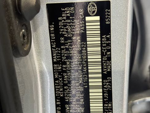 Used 2023 Toyota Camry SE w/ Cold Weather Package image 28