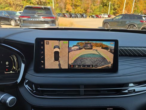 Used 2026 INFINITI QX60 Autograph w/ Dark Cargo Package image 12