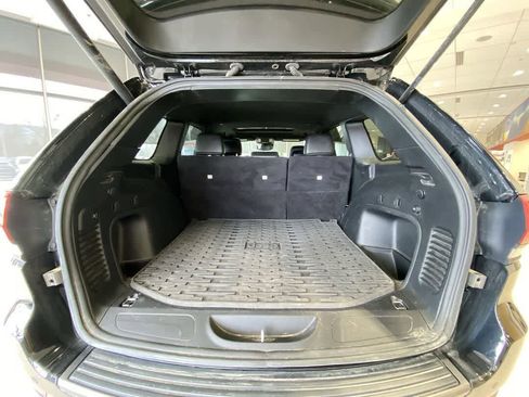 Used 2021 Jeep Grand Cherokee Limited w/ Quick Order Package 2GK 80th image 26