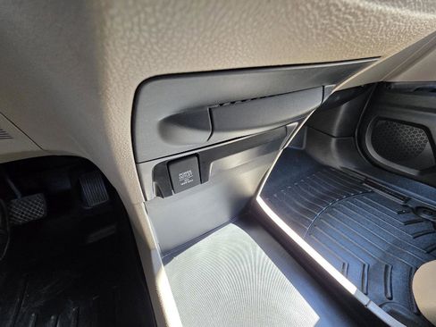 Used 2018 Honda Odyssey EX-L image 28