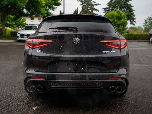 Used 2022 Alfa Romeo Stelvio Quadrifoglio w/ Active Assist Plus Package AWD/4WD image 6