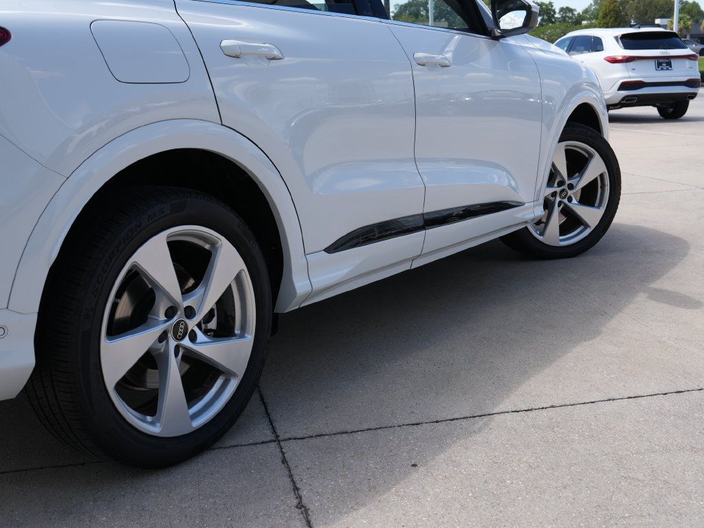 Used 2025 Audi Q5 Prestige AWD/4WD image 11