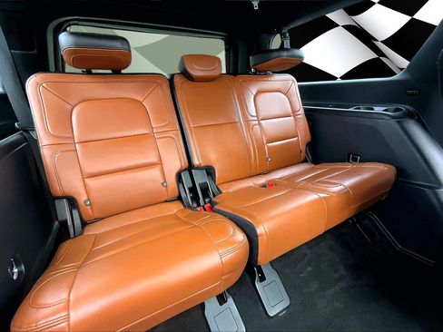 Used 2021 Lincoln Navigator L Reserve w/ Luxury Package image 27