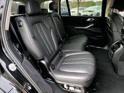 Used 2025 BMW X7 xDrive40i image 20