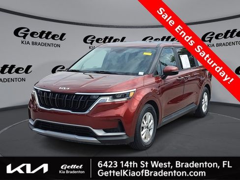 Certified 2024 Kia Carnival LX image 1