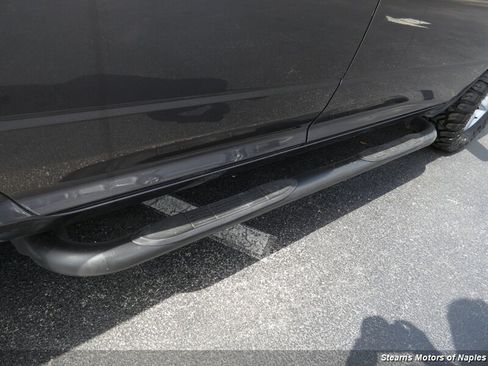 Used 2018 RAM 1500 Express RWD image 17