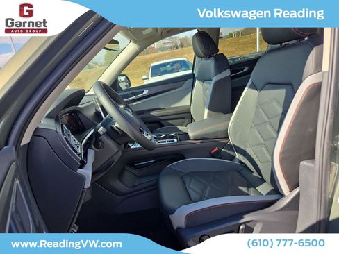 New 2026 Volkswagen Atlas Peak Edition image 12