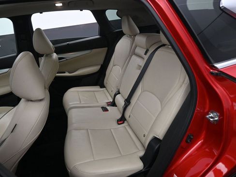 Used 2021 INFINITI QX50 Sensory w/ Cargo Package image 32