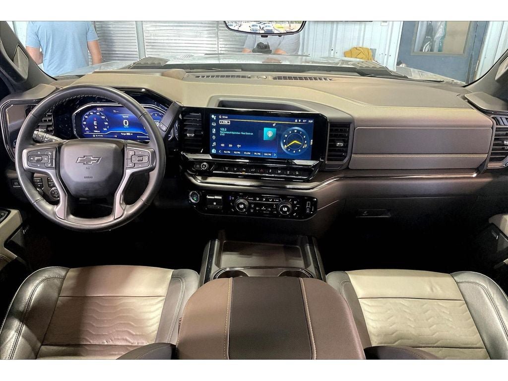 Used 2024 Chevrolet Silverado 2500 ZR2 w/ Technology Package AWD/4WD image 17