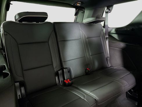 Used 2026 Chevrolet Tahoe Premier image 32