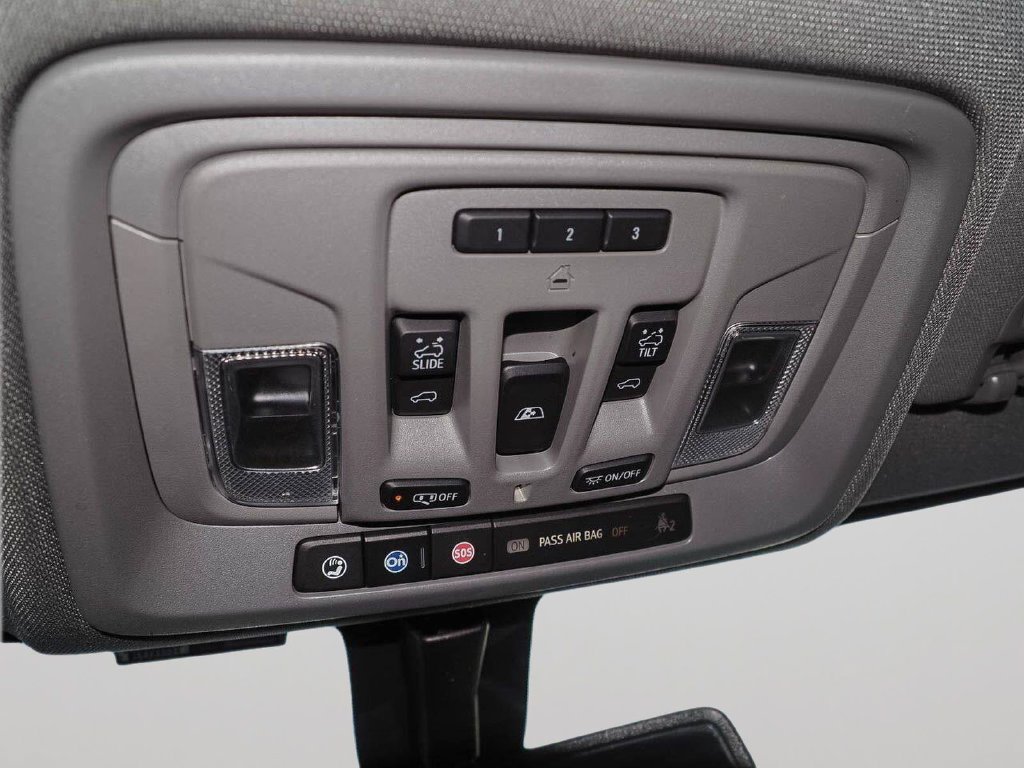 Certified 2022 Chevrolet Silverado 2500 LTZ w/ LTZ Convenience Package AWD/4WD image 26