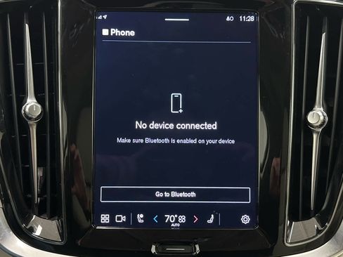 Used 2023 Volvo V60 B5 Cross Country Plus w/ Climate Package image 33