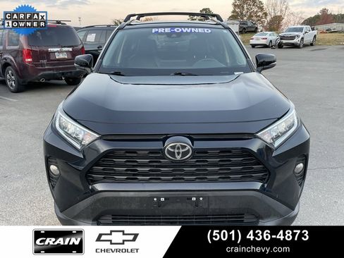 Used 2021 Toyota RAV4 XLE Premium image 2