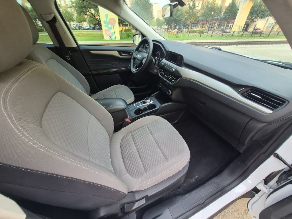 Used 2022 Ford Escape S AWD/4WD image 13