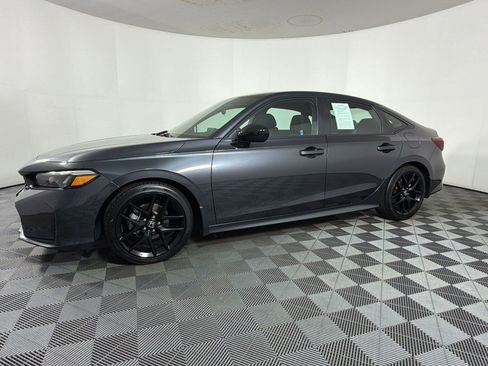 Used 2025 Honda Civic Sport image 18