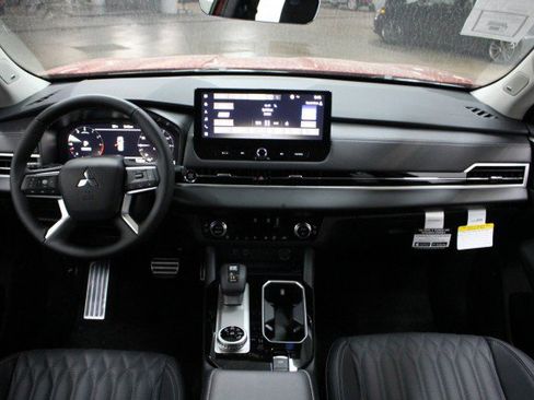 New 2025 Mitsubishi Outlander SEL image 20