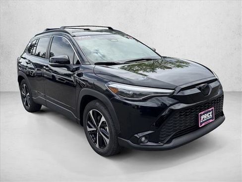 Used 2023 Toyota Corolla Cross AWD Hybrid w/ Convenience Package image 3