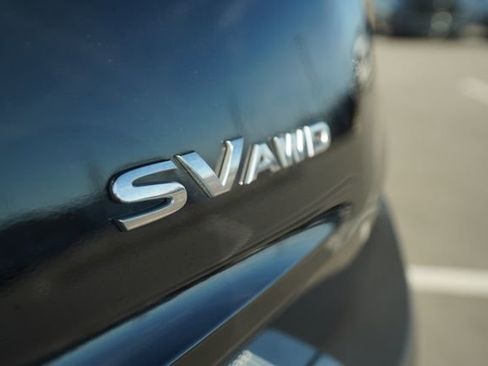 Used 2023 Nissan Rogue SV image 39