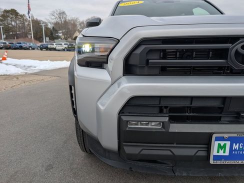 Used 2025 Toyota 4Runner SR5 image 10