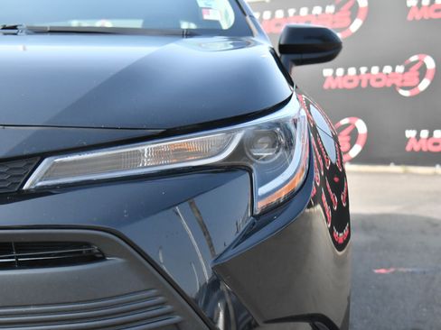 Used 2024 Toyota Corolla LE image 11