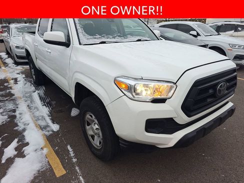 Used 2023 Toyota Tacoma SR image 3