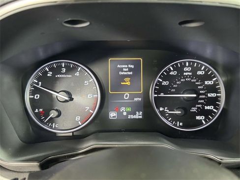 Used 2025 Subaru Outback Limited image 3