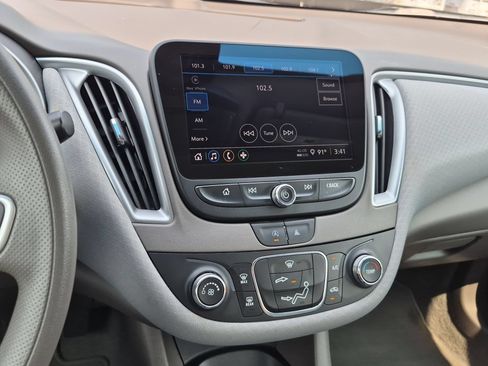 Certified 2022 Chevrolet Malibu LS FWD image 13