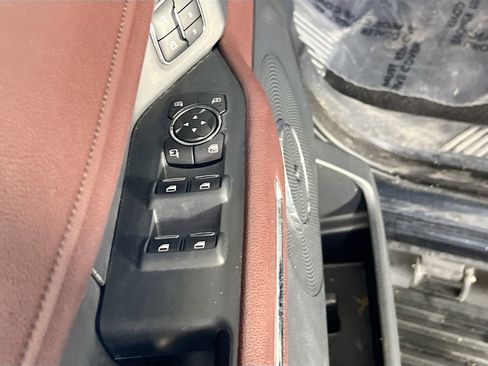 Used 2022 Ford Expedition Max Limited image 18